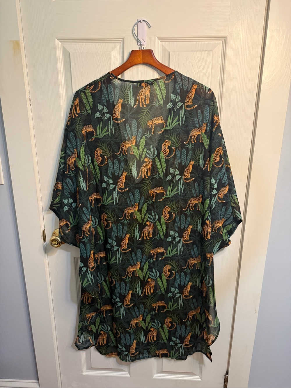 Kaftko Leopard Jungle Print Semi-Sheer Kaftan One Size - Picture 3 of 3